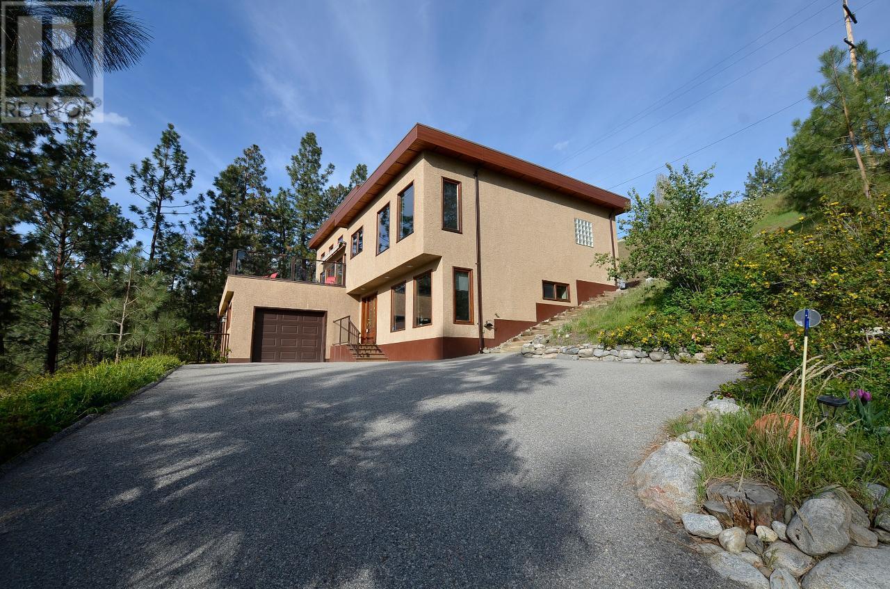 1021 OLD MAIN Road
