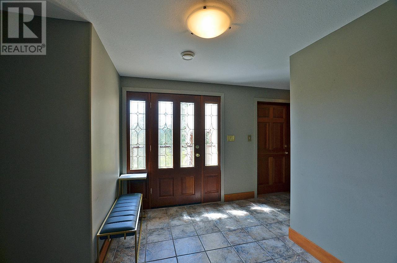 1021 OLD MAIN Road