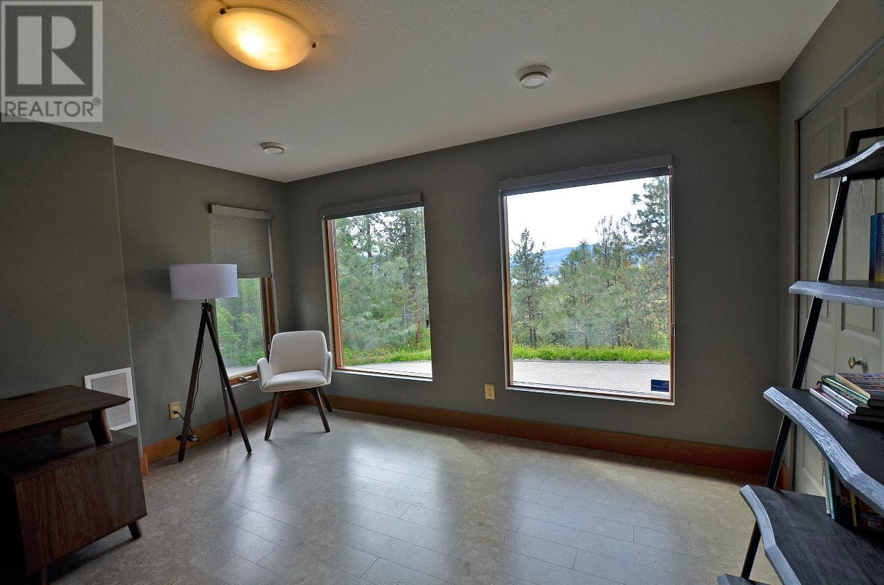 1021 OLD MAIN Road
