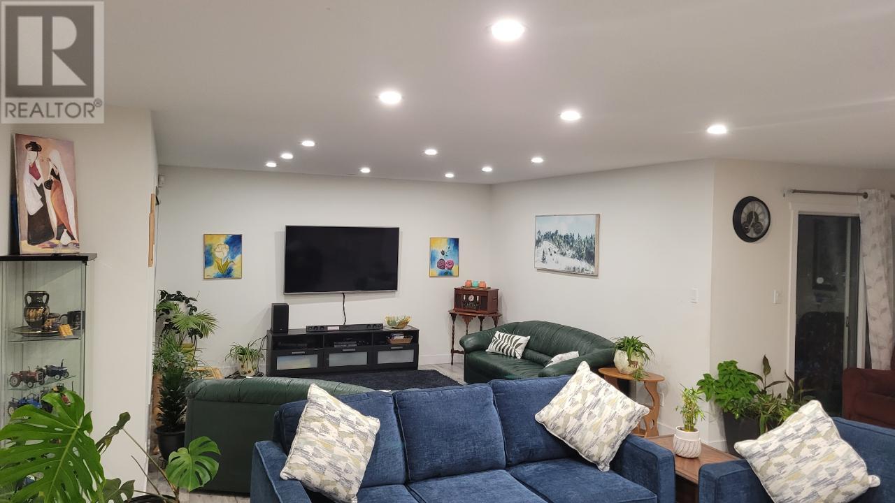 150 MURRAY Drive