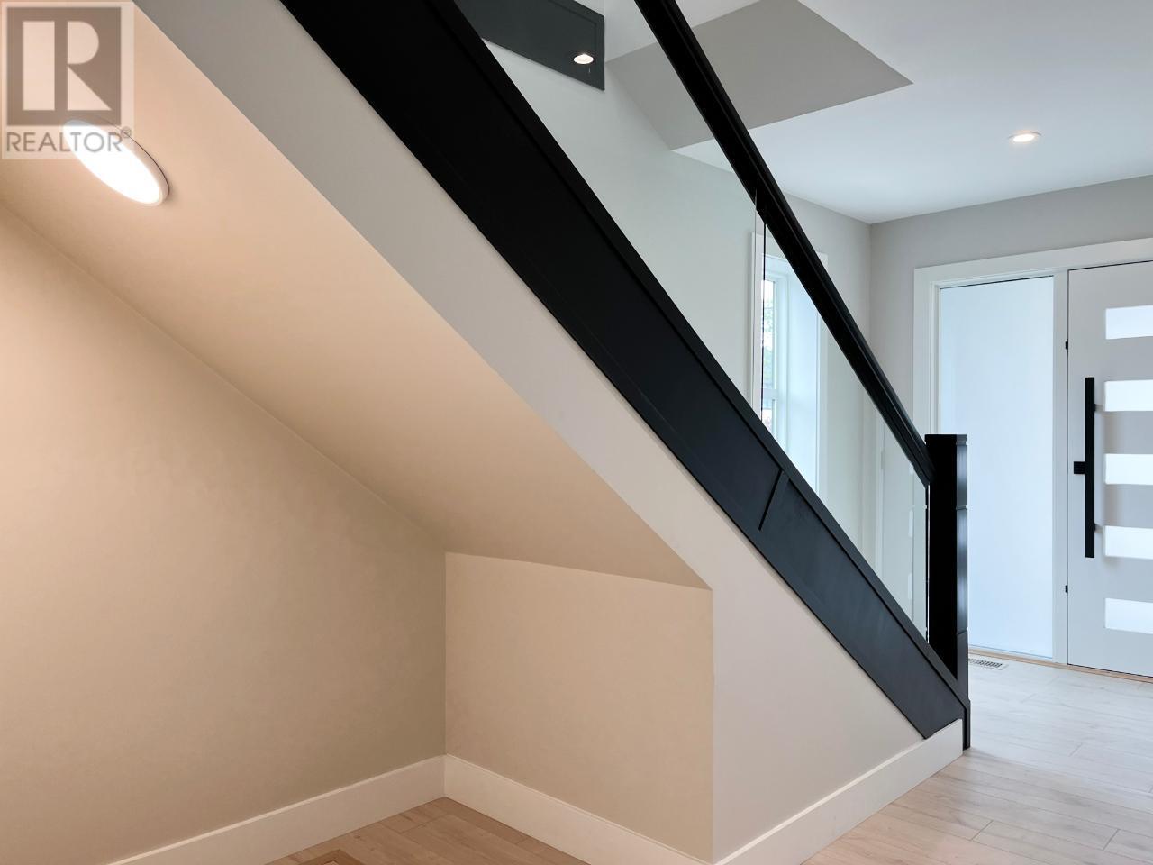 584 FORESTBROOK Drive Unit# 102, #102