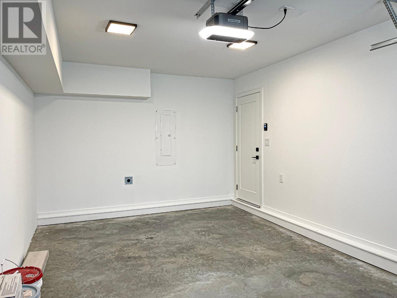584 FORESTBROOK Drive Unit# 102, #102