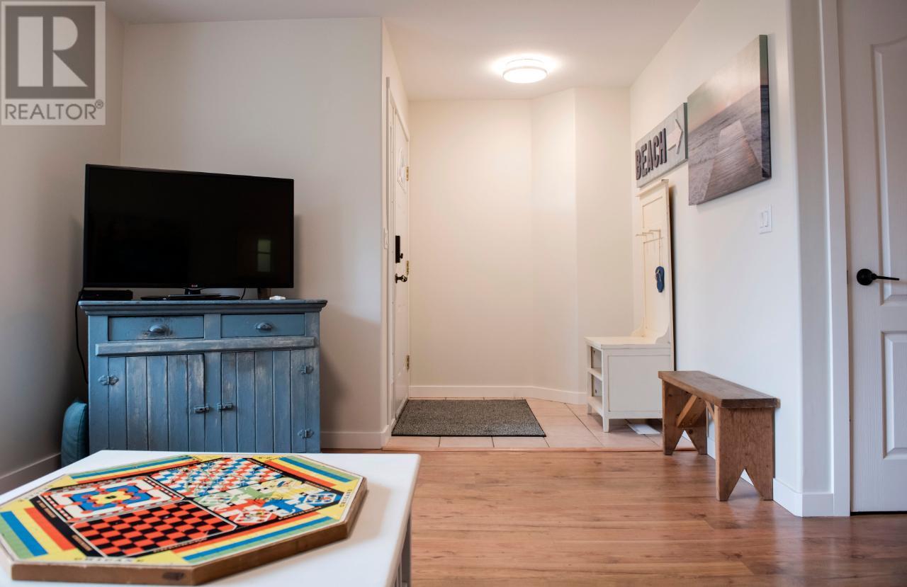 394 VANCOUVER Avenue Unit# 102, #102