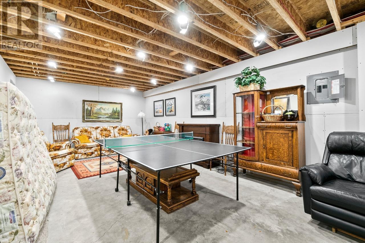 112 WHITETAIL Road