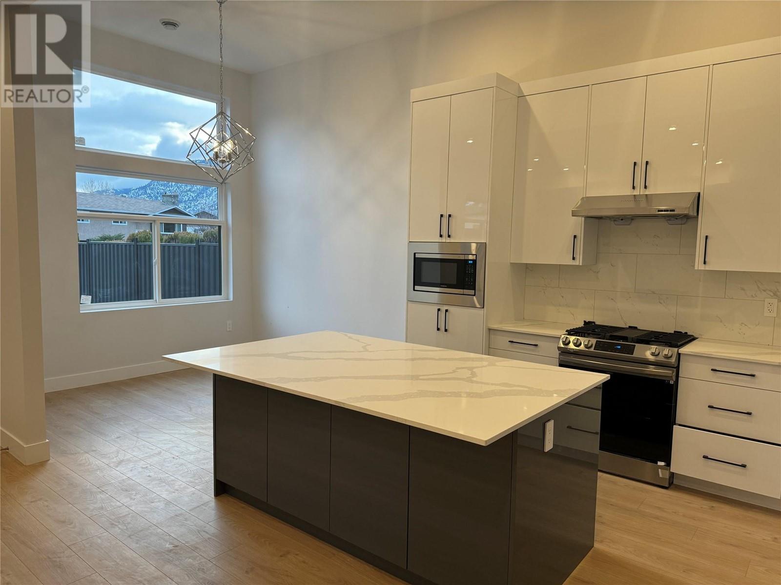 170 ARNOTT Place Unit# 101, #101