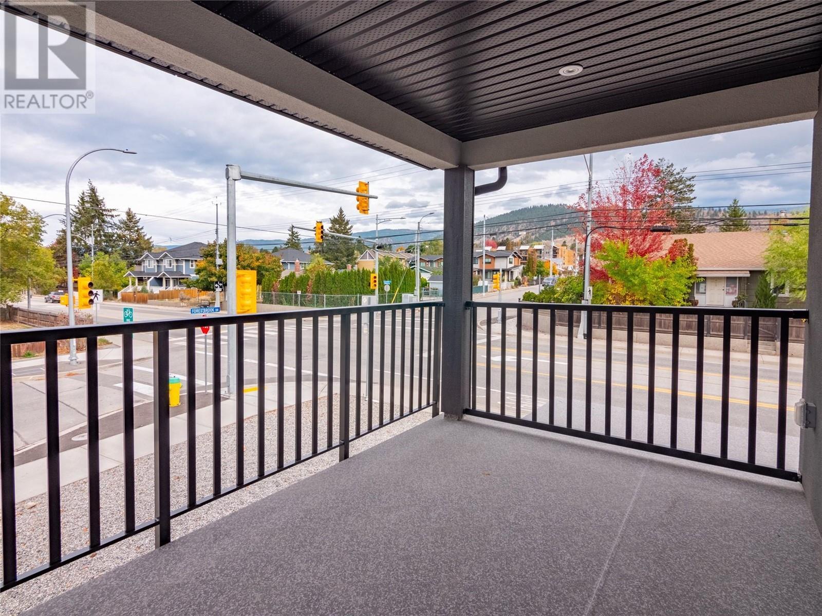 592 FORESTBROOK Drive Unit# 2, #2
