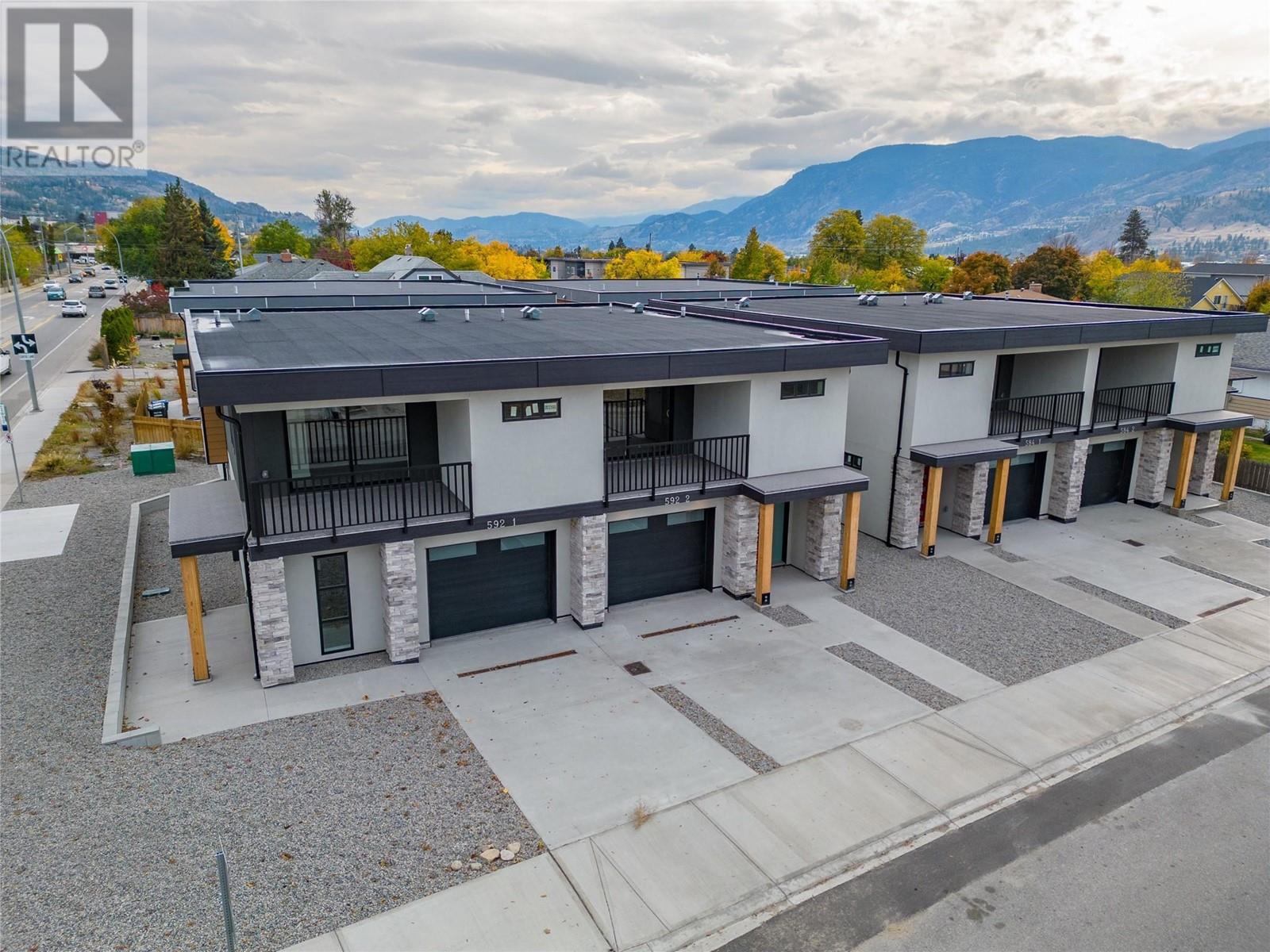 592 FORESTBROOK Drive Unit# 2, #2