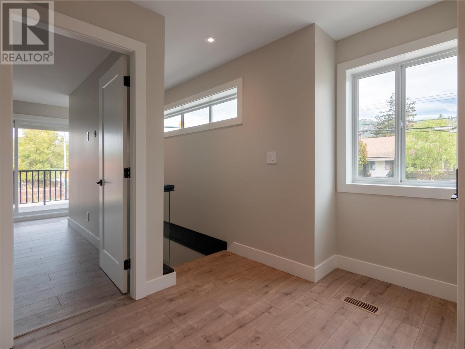 592 FORESTBROOK Drive Unit# 2, #2