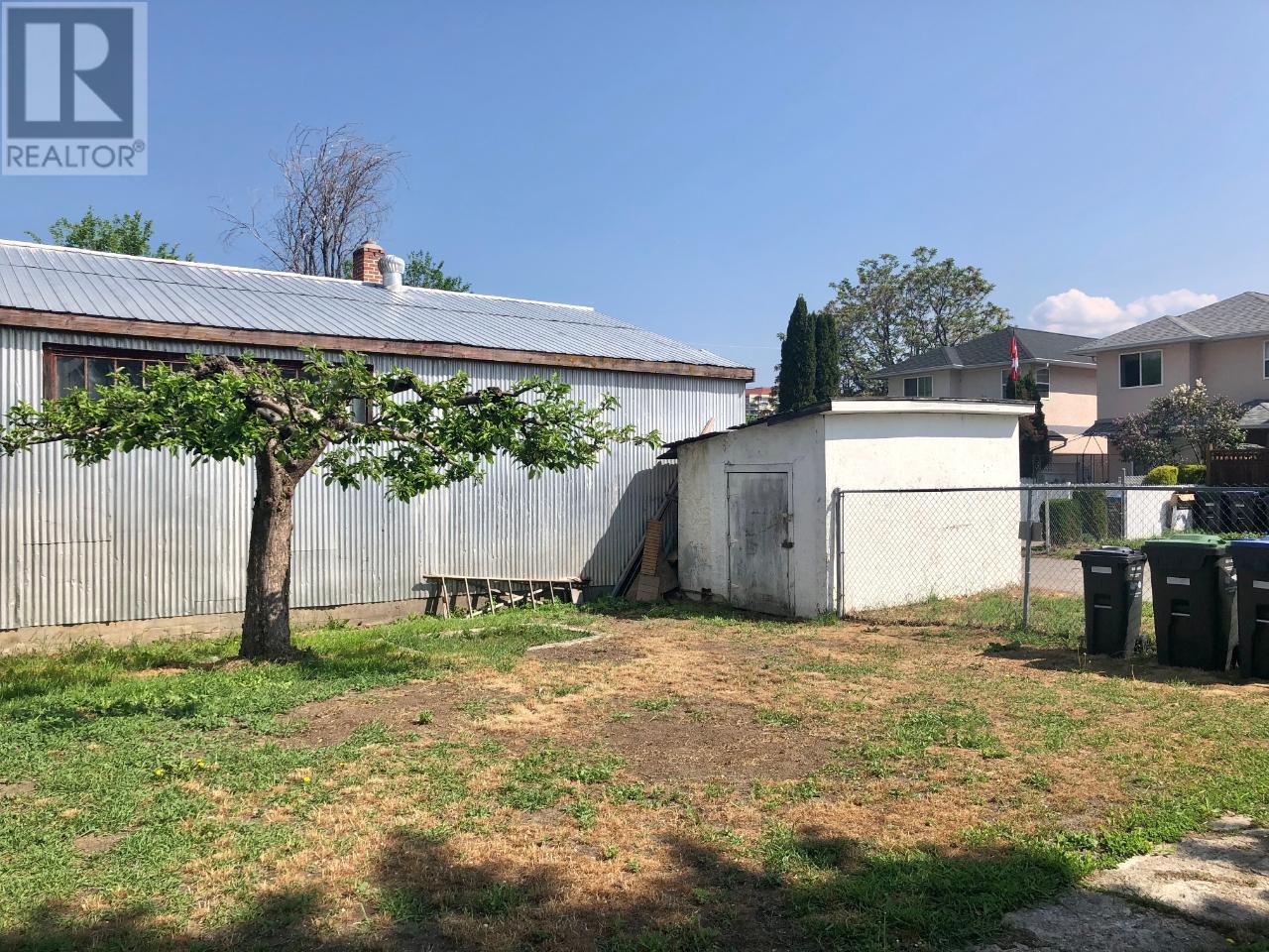 302 RIGSBY Street