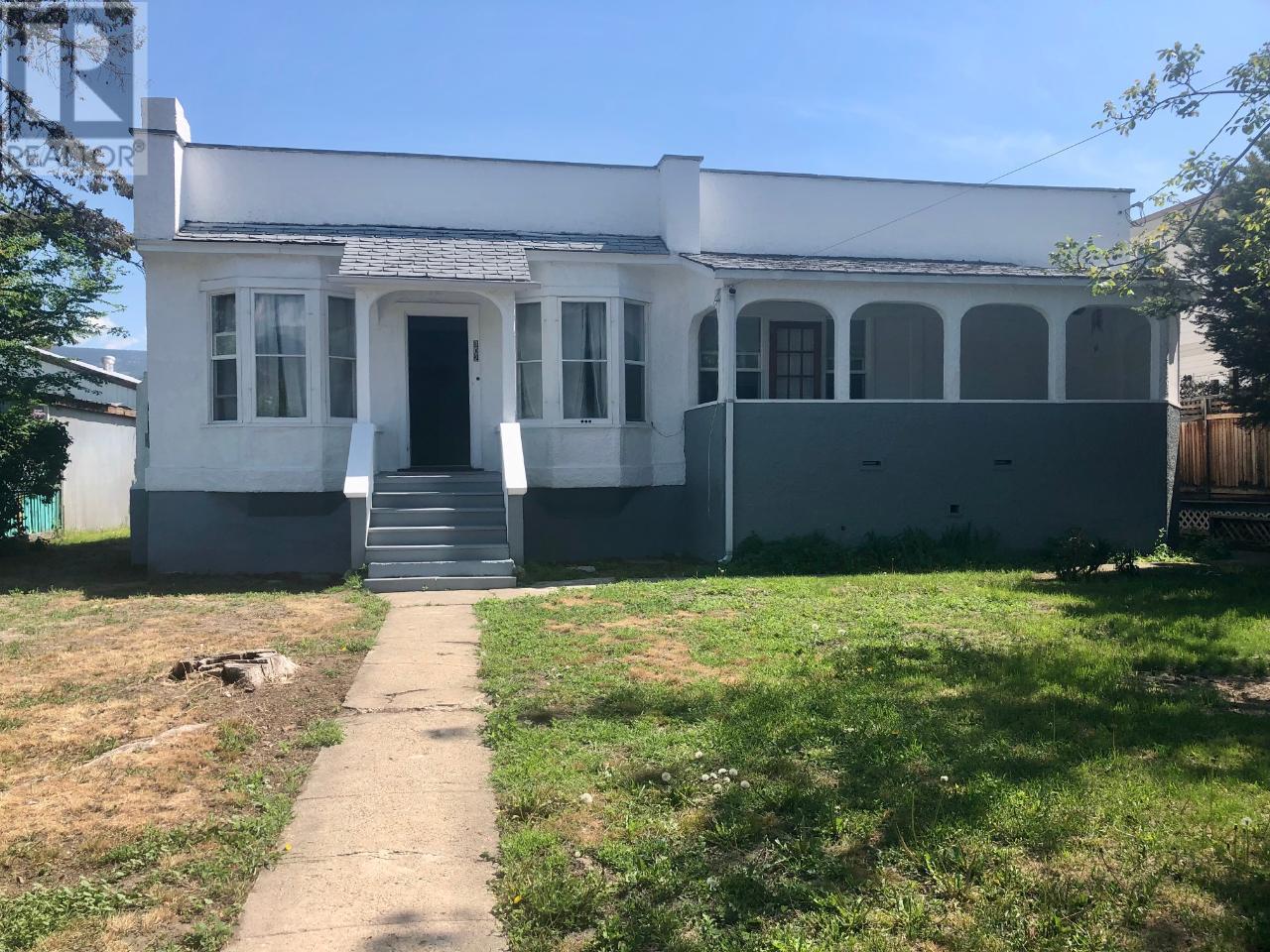 302 RIGSBY Street