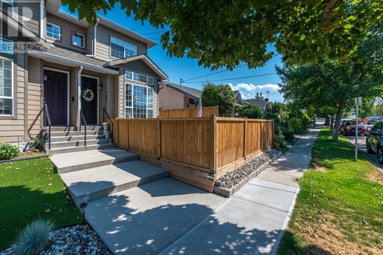 642 VAN HORNE Street Unit# 102, #102