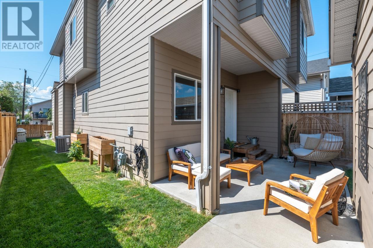 642 VAN HORNE Street Unit# 102, #102