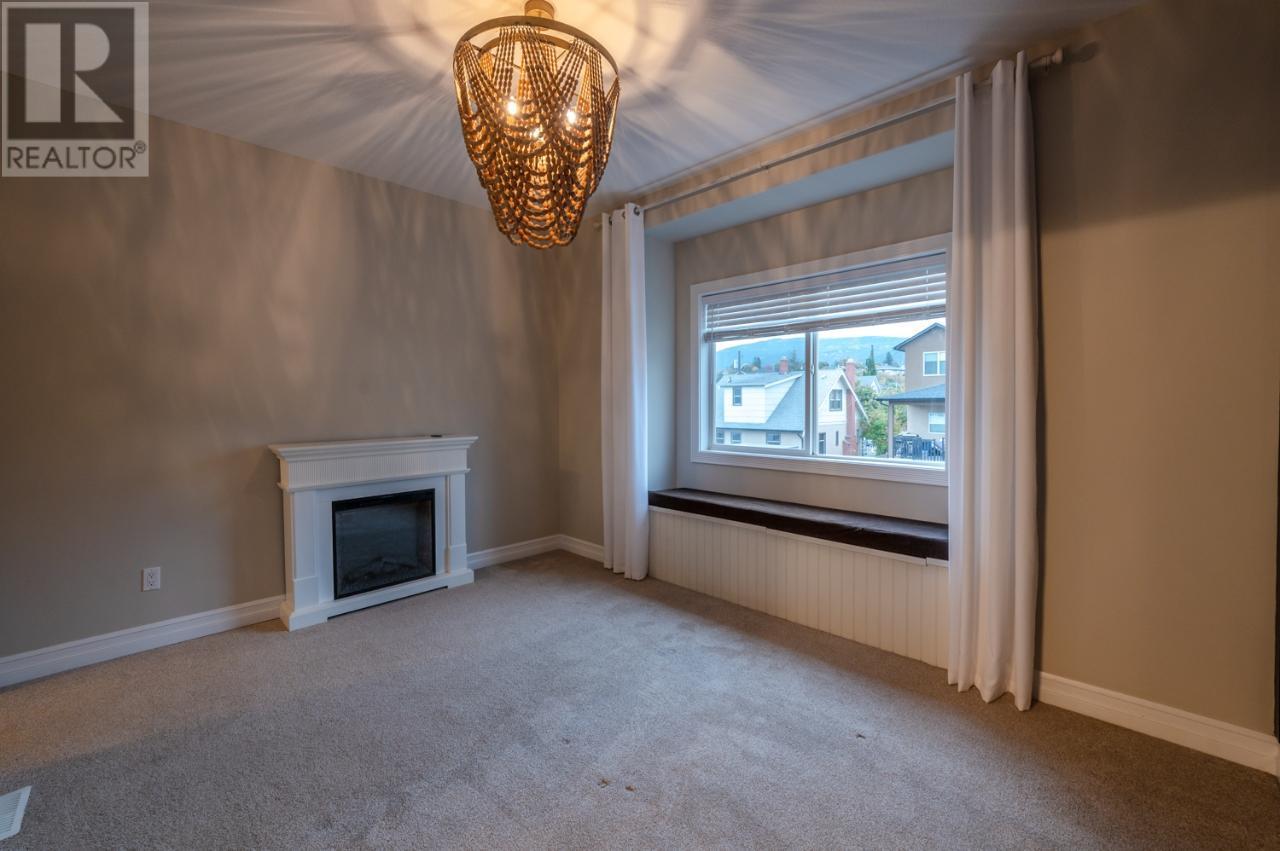642 VAN HORNE Street Unit# 102, #102