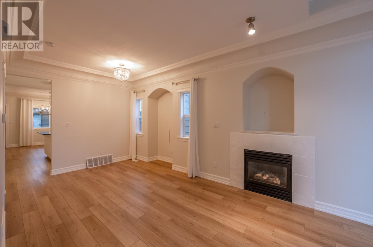 642 VAN HORNE Street Unit# 102, #102