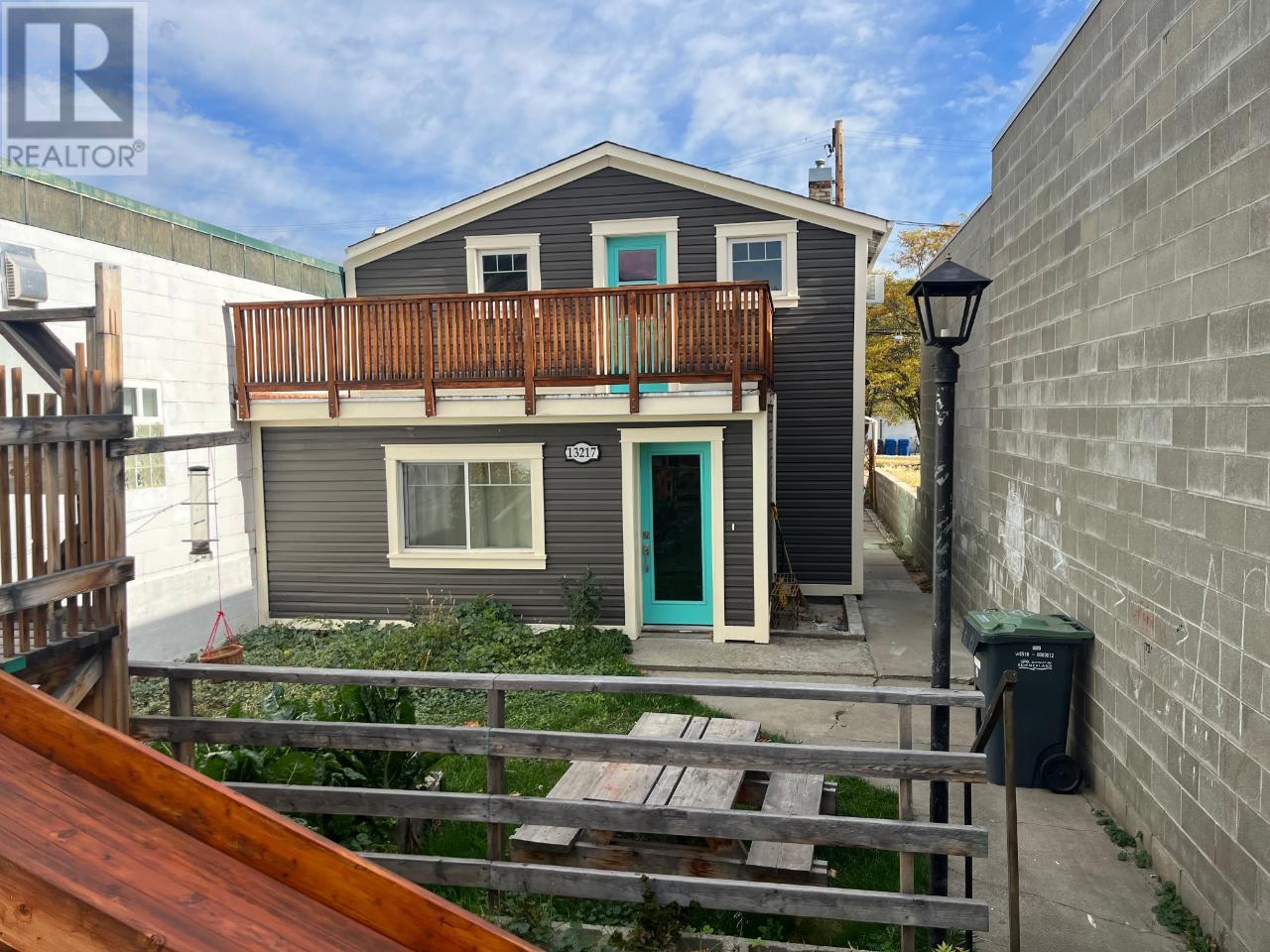 13217 VICTORIA Road