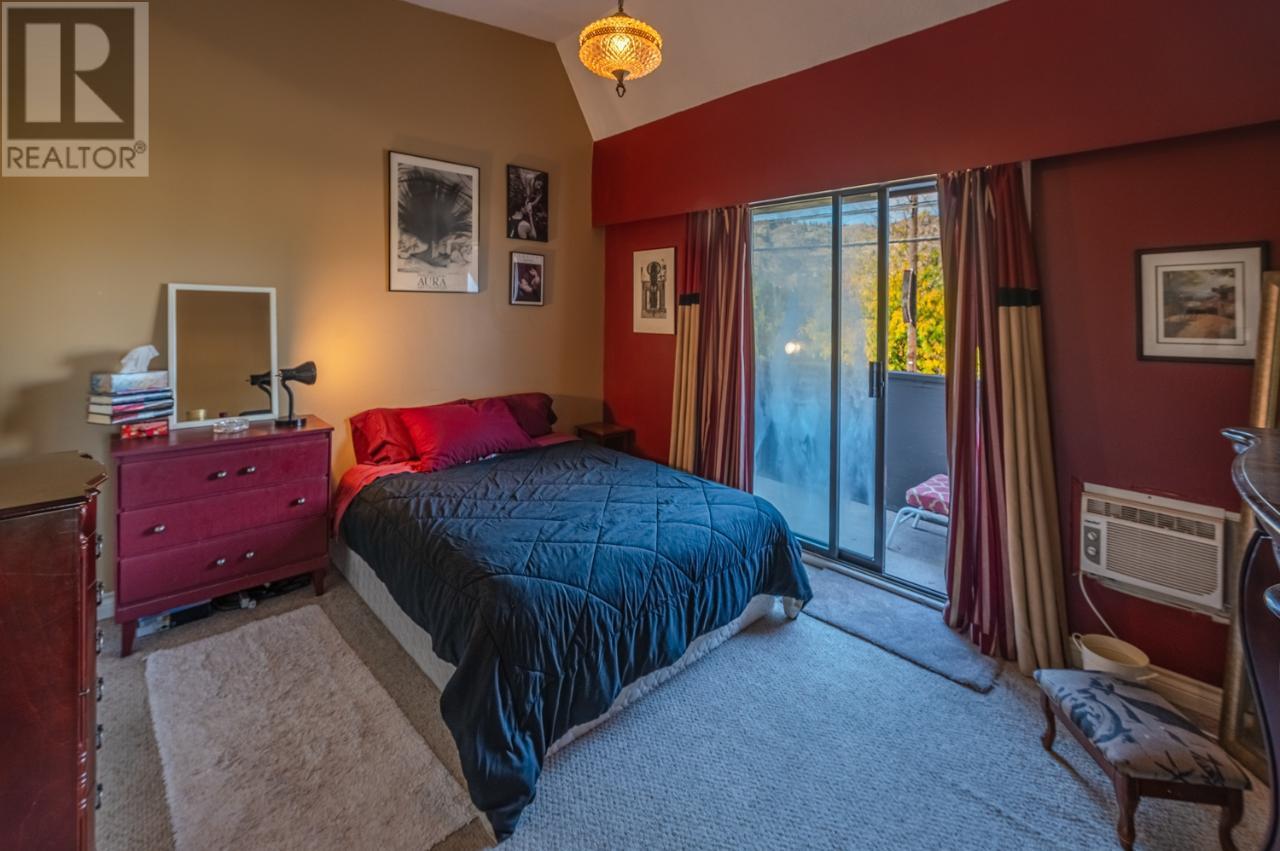 6435 PARK Drive Unit# 4, #4