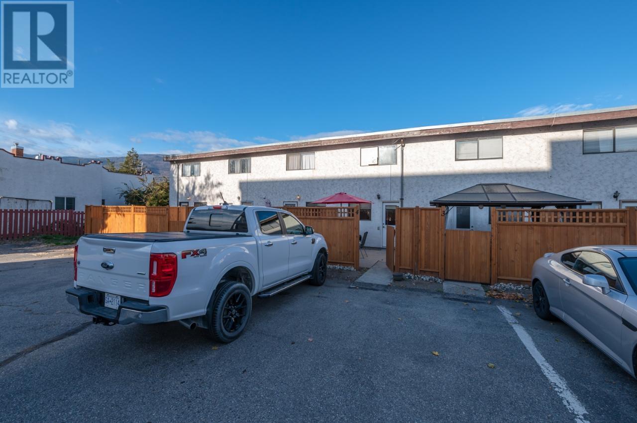 6435 PARK Drive Unit# 4, #4