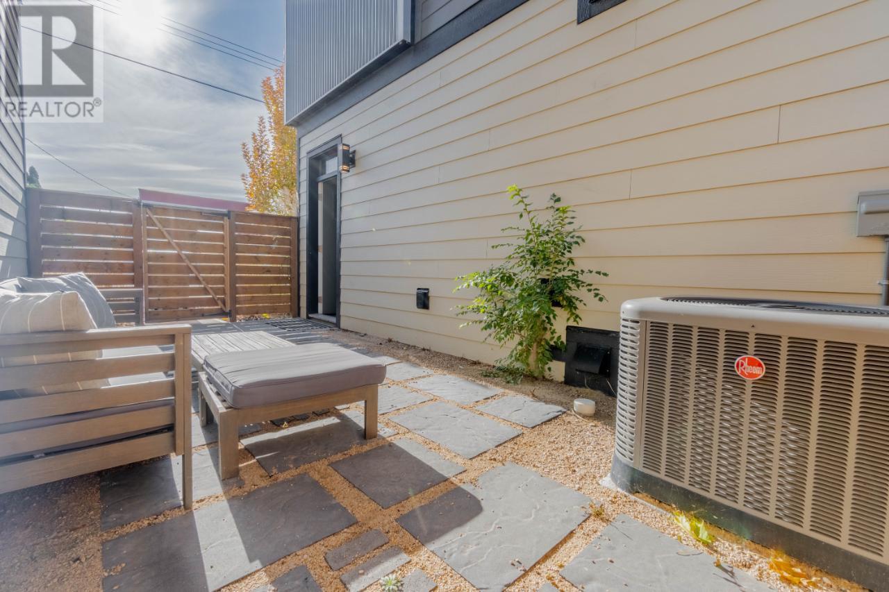 190 BASSETT Street Unit# 103, #103