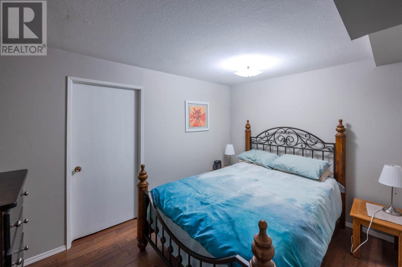 551 PINEVIEW Drive
