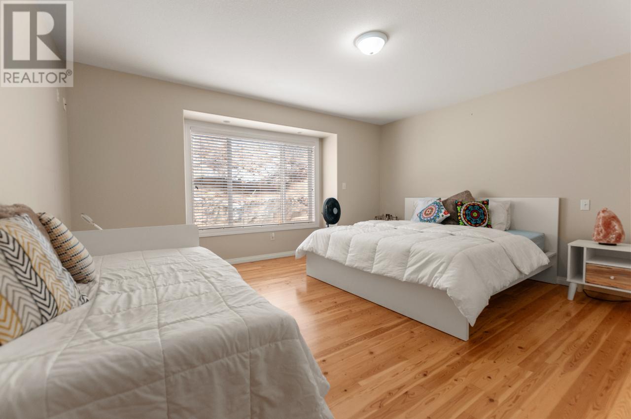 3121 EVERGREEN Drive