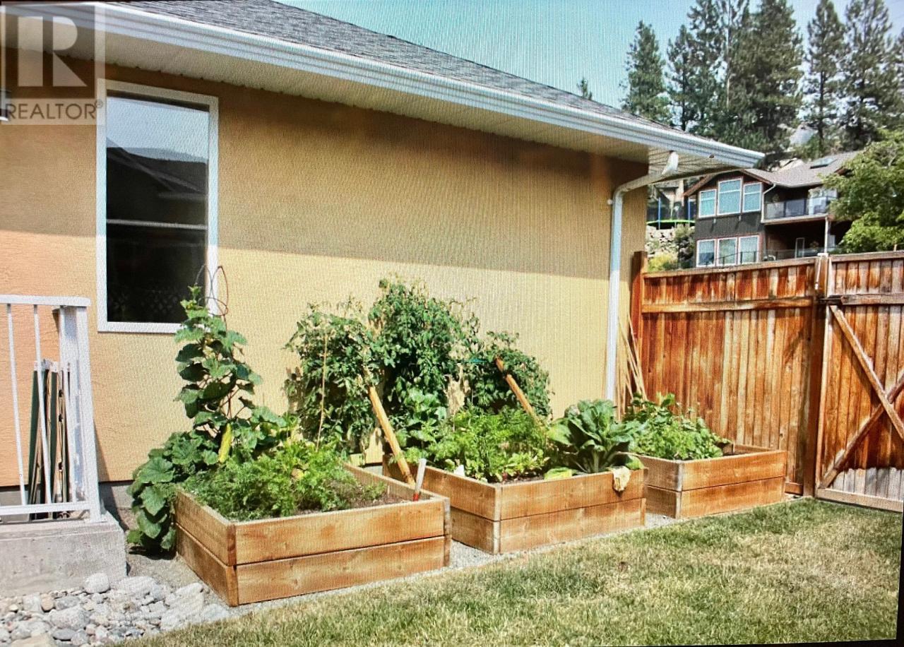 3121 EVERGREEN Drive