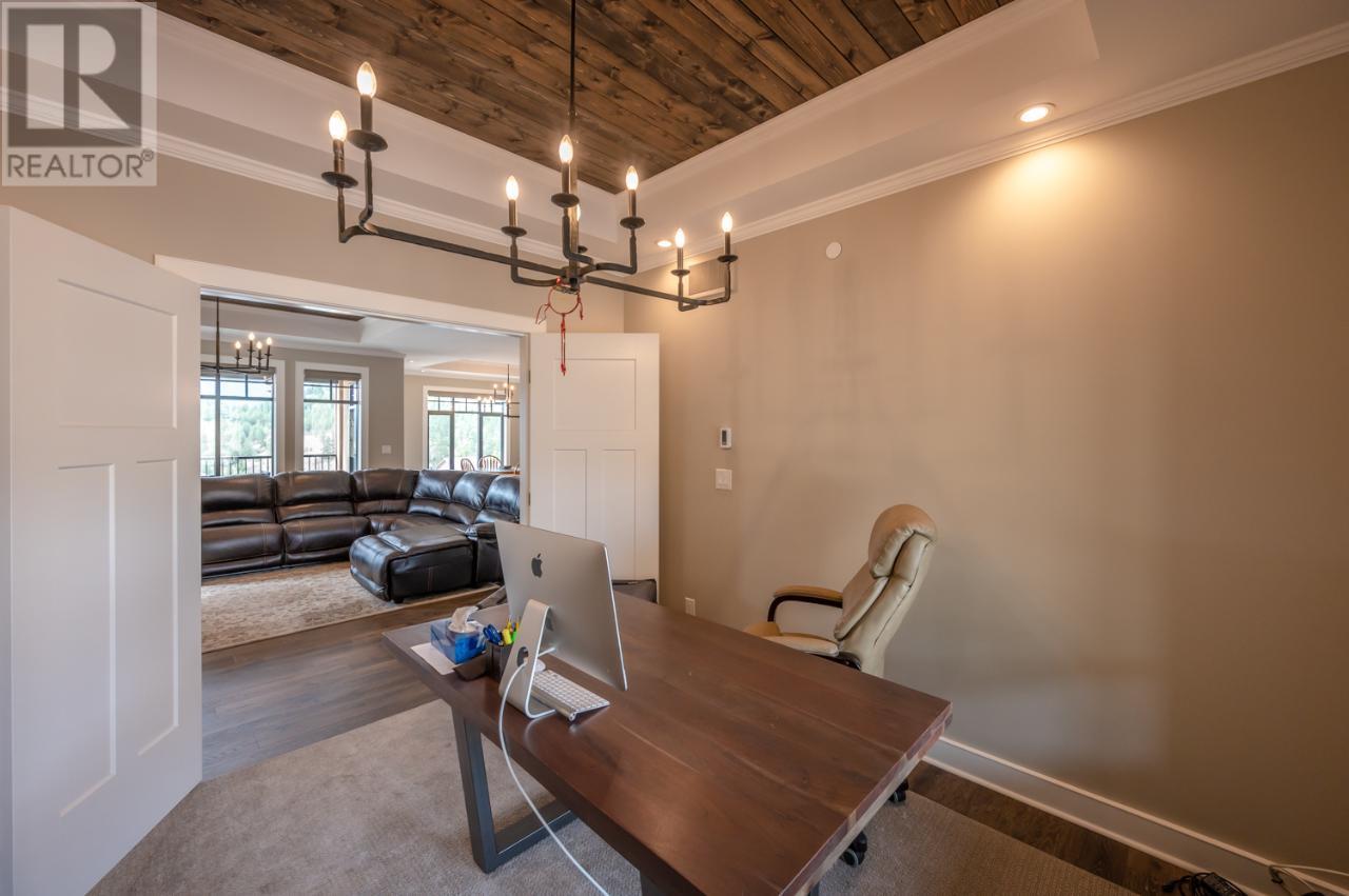 6709 VICTORIA Road Unit# 20, #20