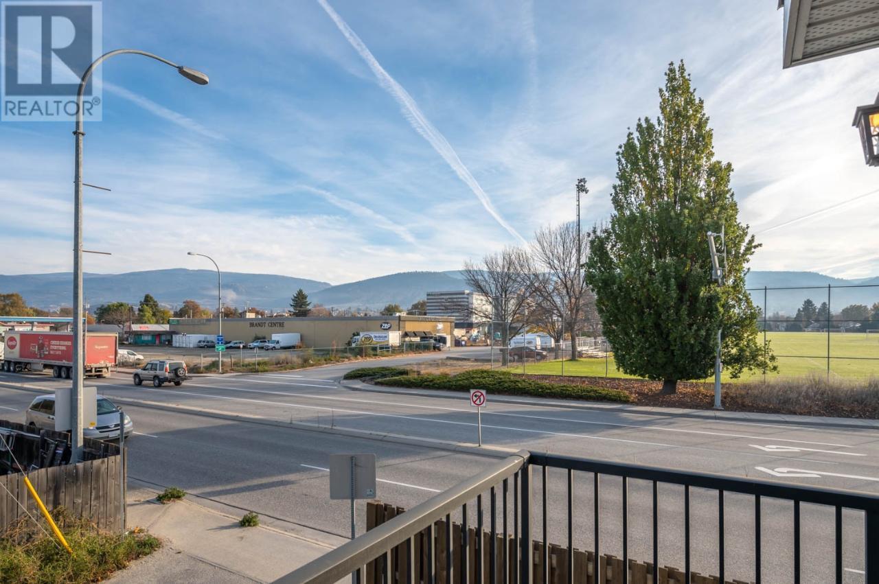 707 REVELSTOKE Avenue Unit# 102, #102