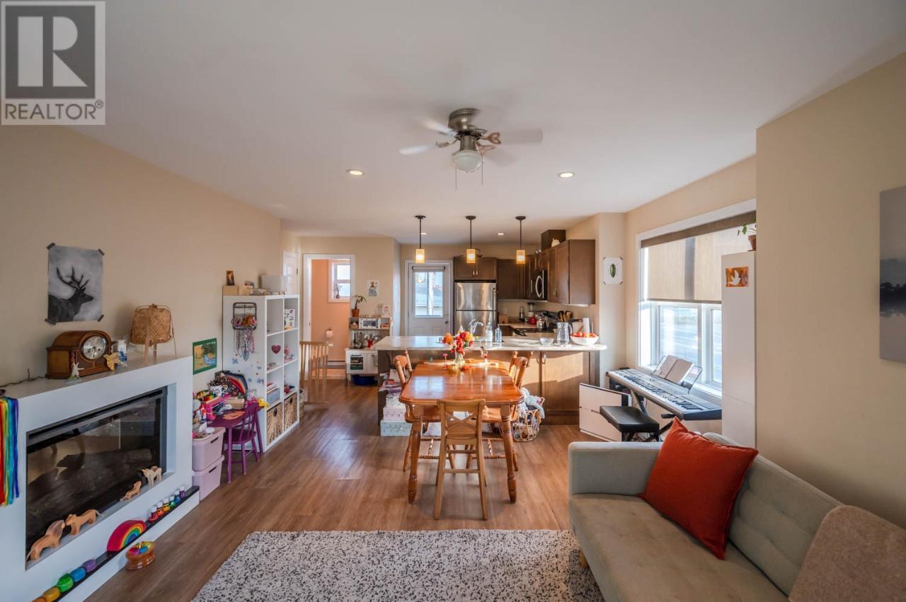 707 REVELSTOKE Avenue Unit# 102, #102
