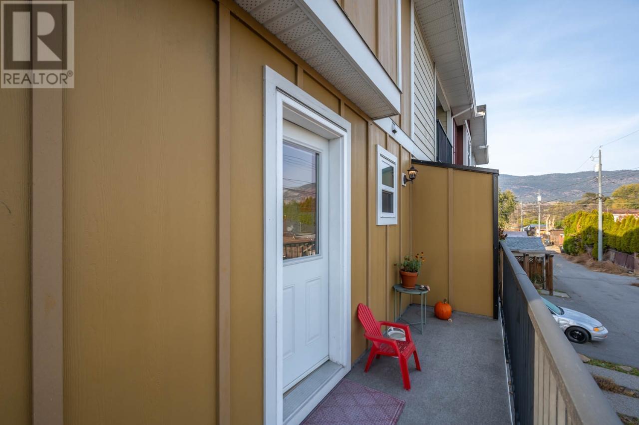 707 REVELSTOKE Avenue Unit# 102, #102