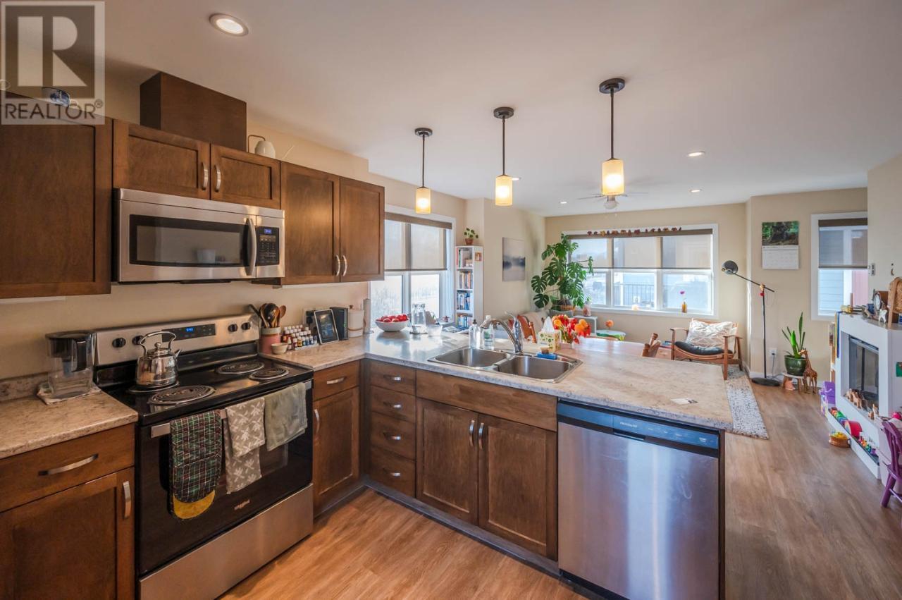 707 REVELSTOKE Avenue Unit# 102, #102