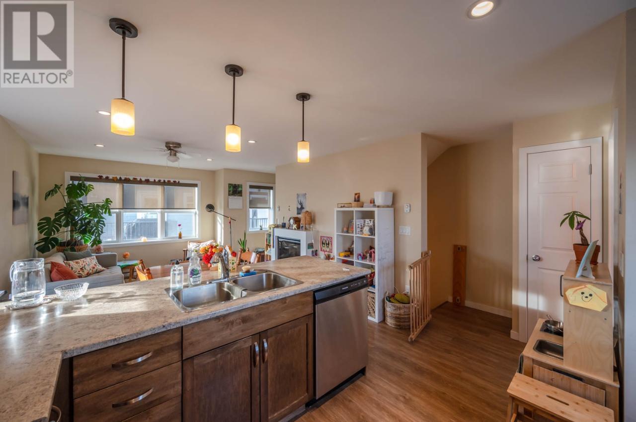 707 REVELSTOKE Avenue Unit# 102, #102