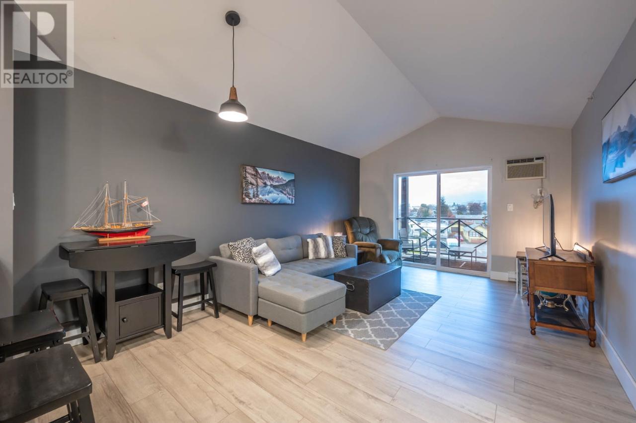 246 HASTINGS Avenue Unit# 406, #406