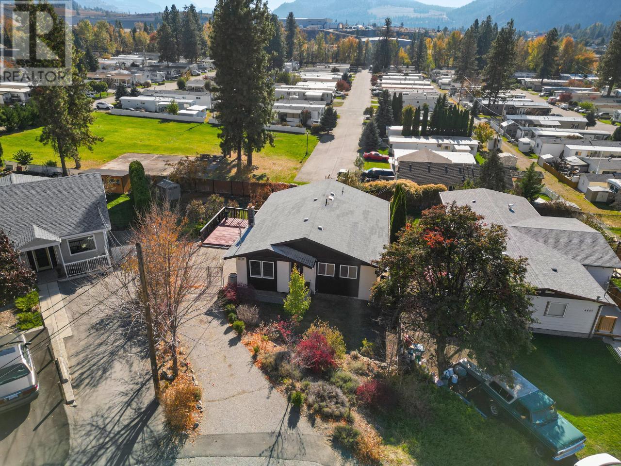 4441 MALLORY Crescent