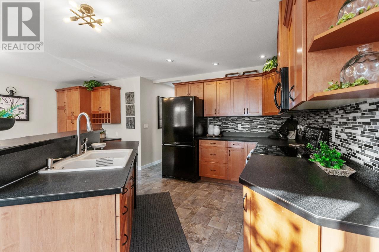 4441 MALLORY Crescent