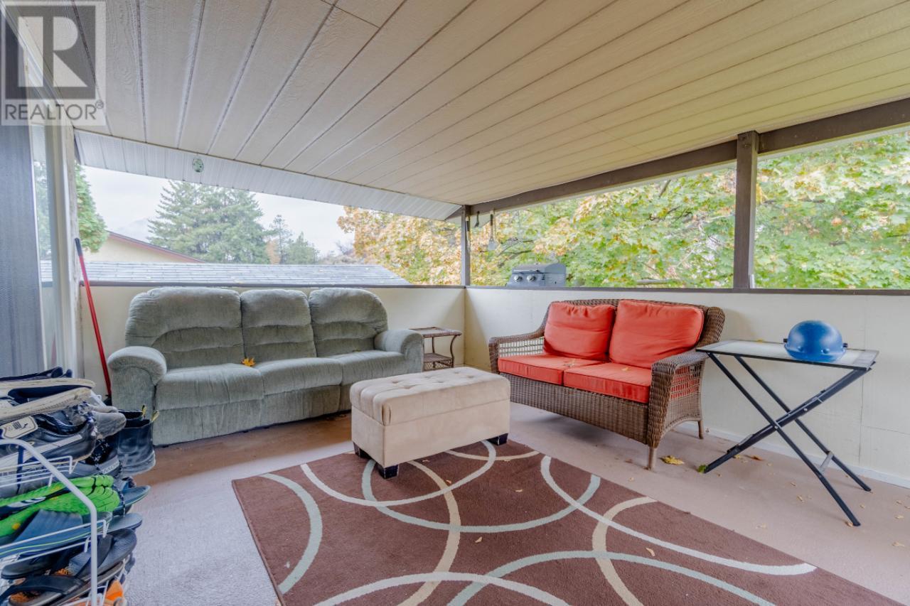 990 MORNINGSTAR Road
