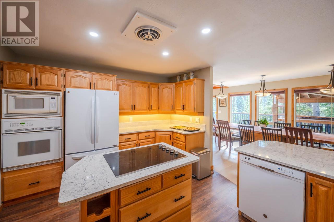 1417 APEX MOUNTAIN Road