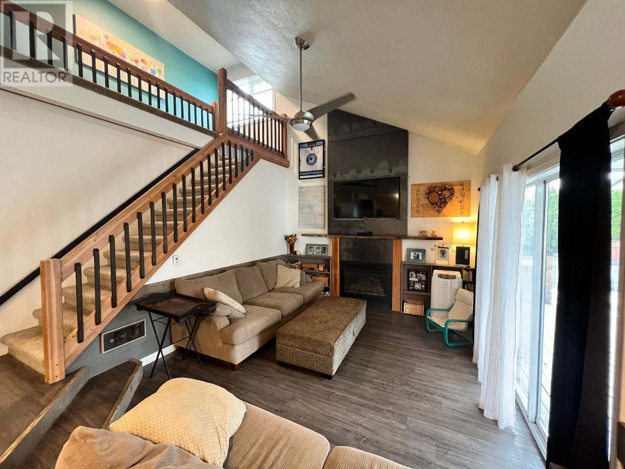 271 MIDDLE BENCH Road