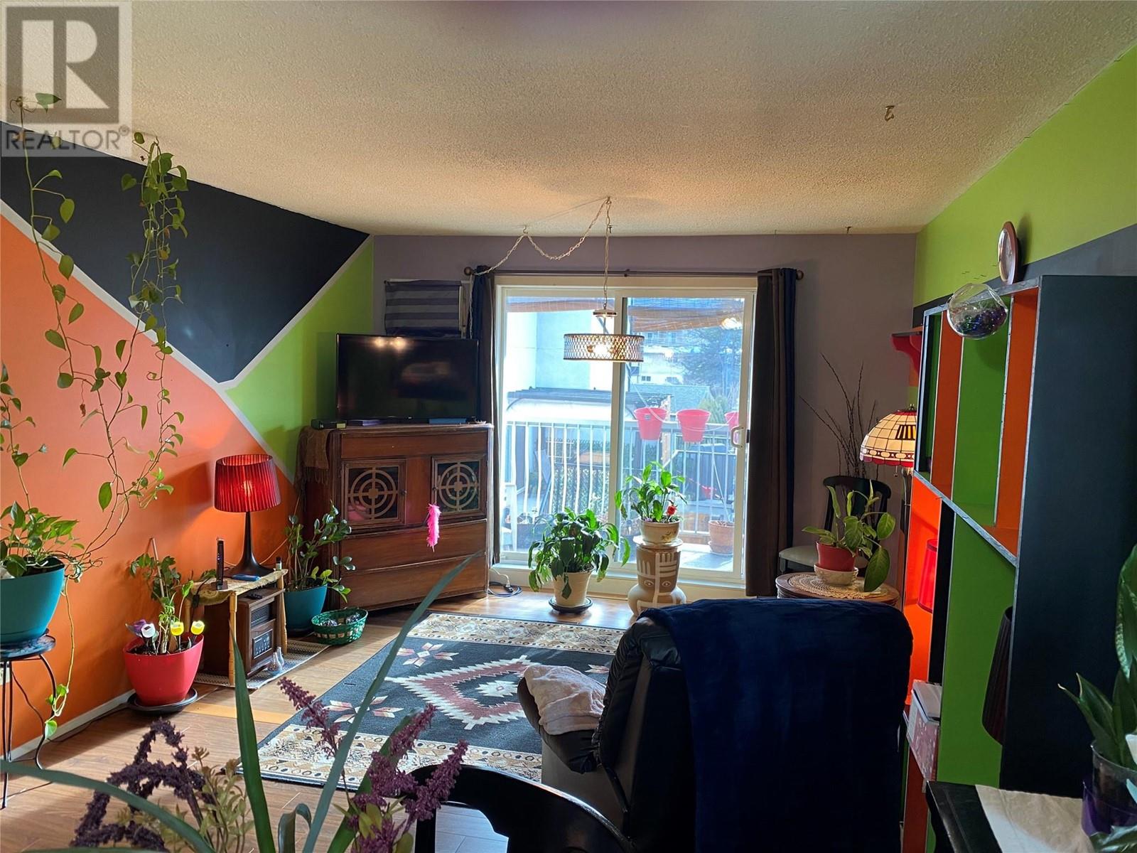 803 FAIRVIEW Road Unit# 205, #205