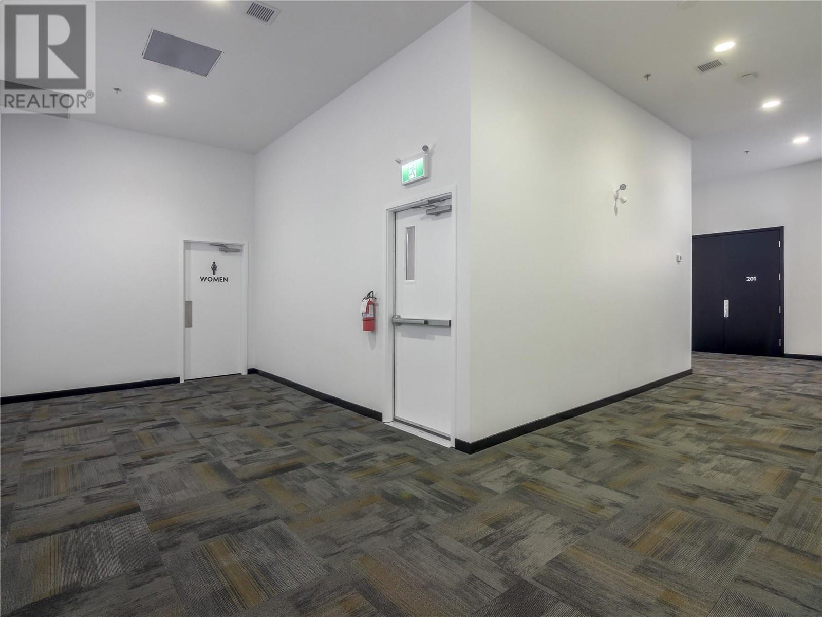 352 WINNIPEG Street Unit# 207, #207