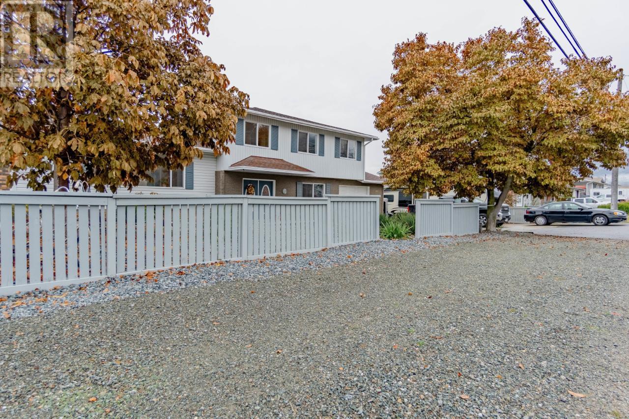 933 FAIRVIEW Road