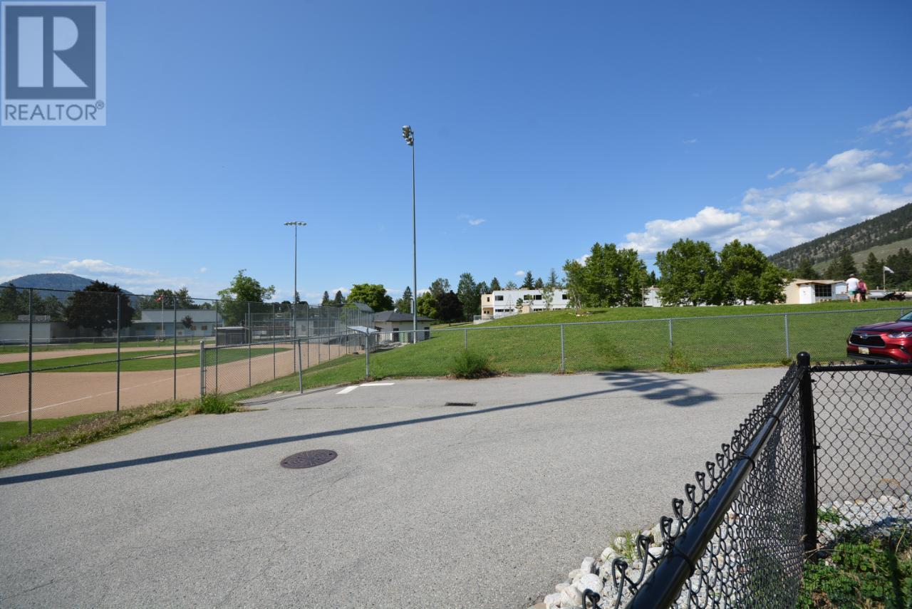 1101 PENTICTON Avenue