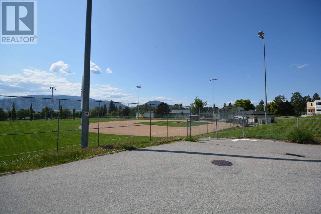 1101 PENTICTON Avenue