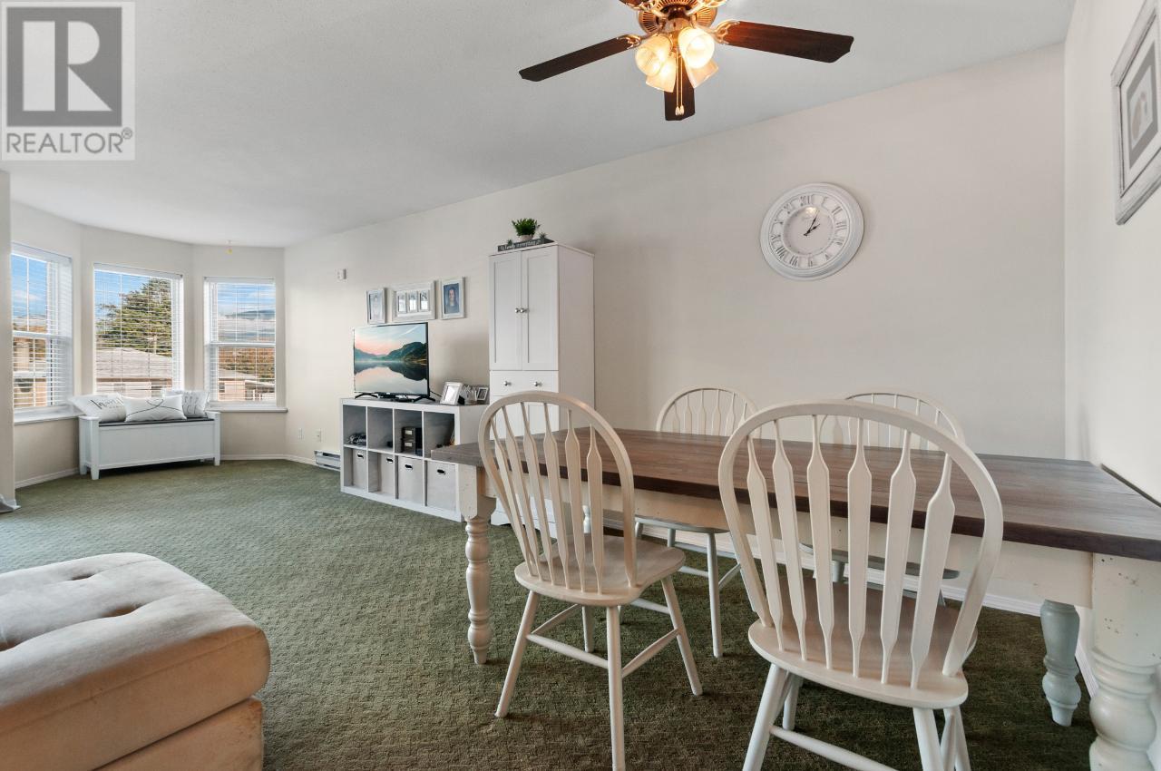 292 DOUGLAS Avenue Unit# 101, #101