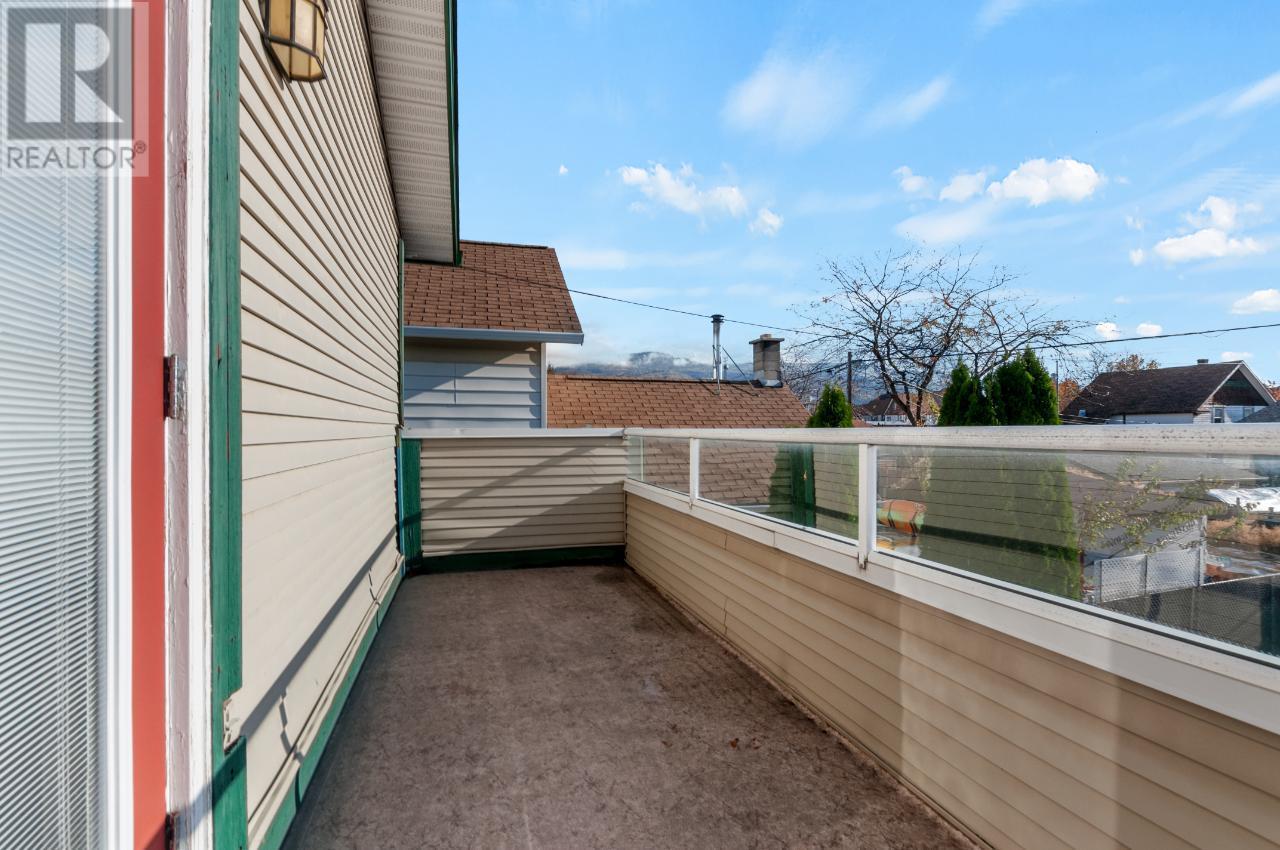 292 DOUGLAS Avenue Unit# 101, #101