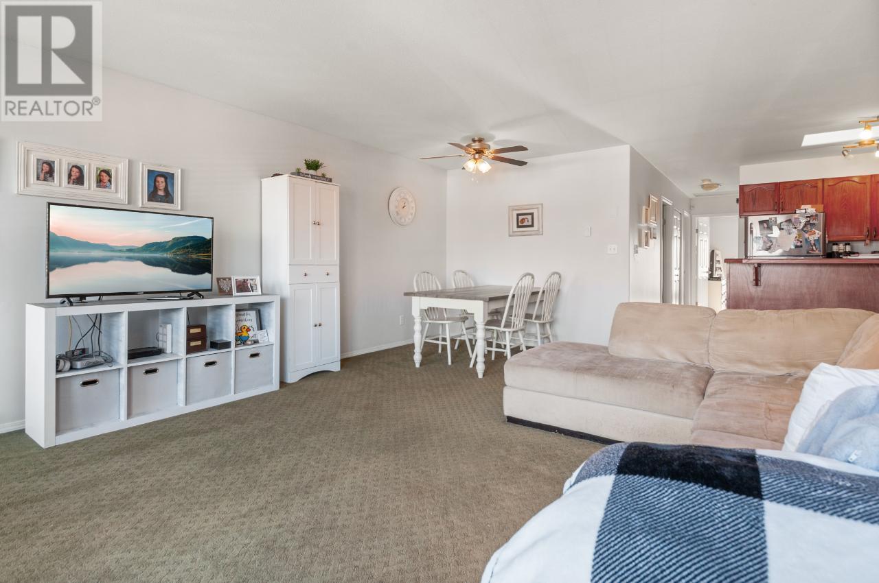 292 DOUGLAS Avenue Unit# 101, #101