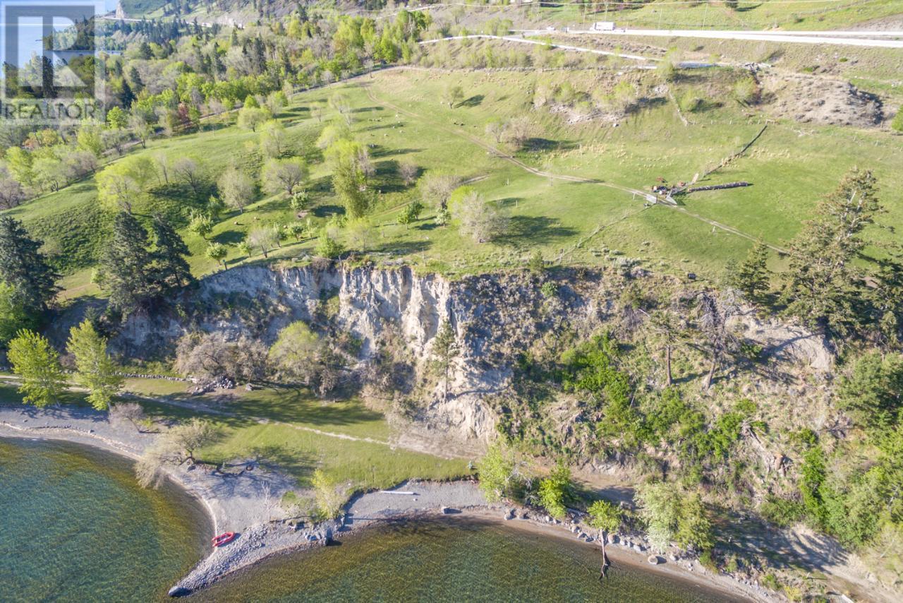 619-629 HWY 97