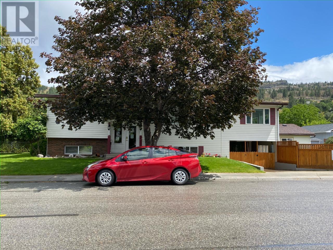 96 YORKTON Avenue
