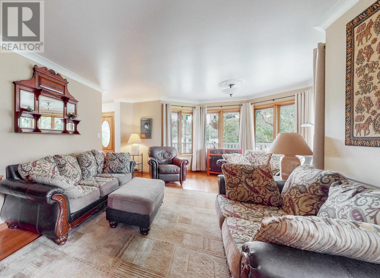 202 CARR Crescent