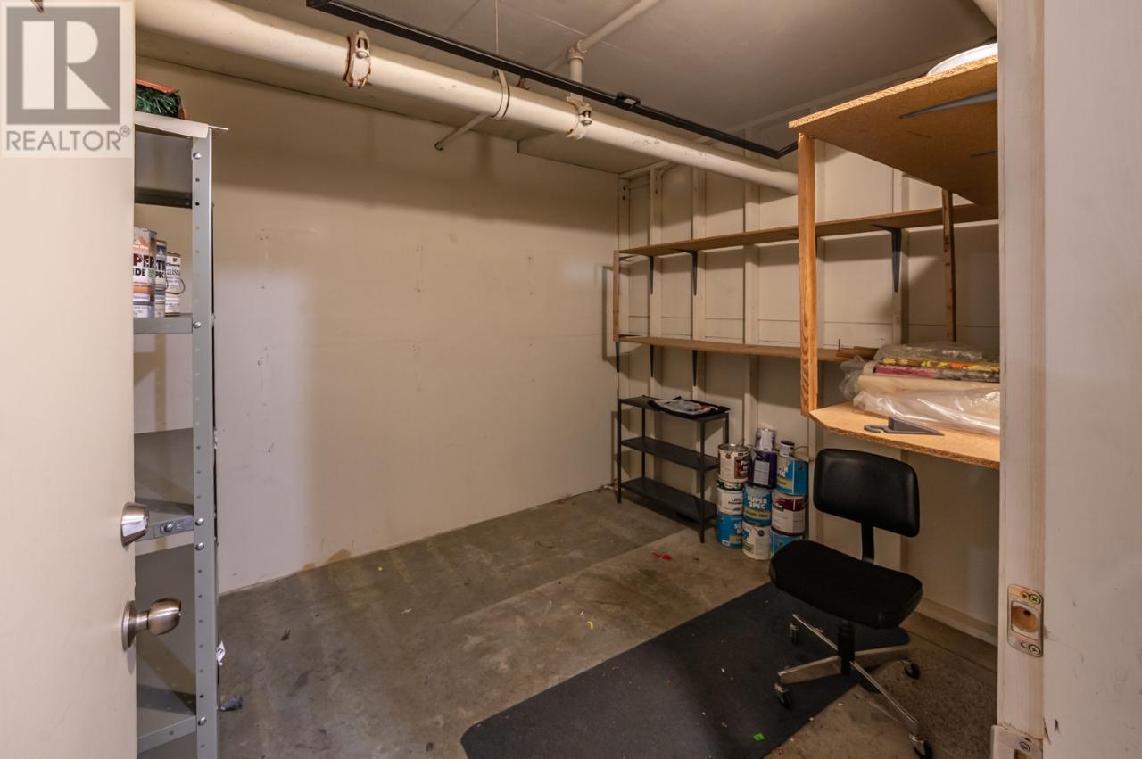 1490A GORDON Drive Unit# 305, #305