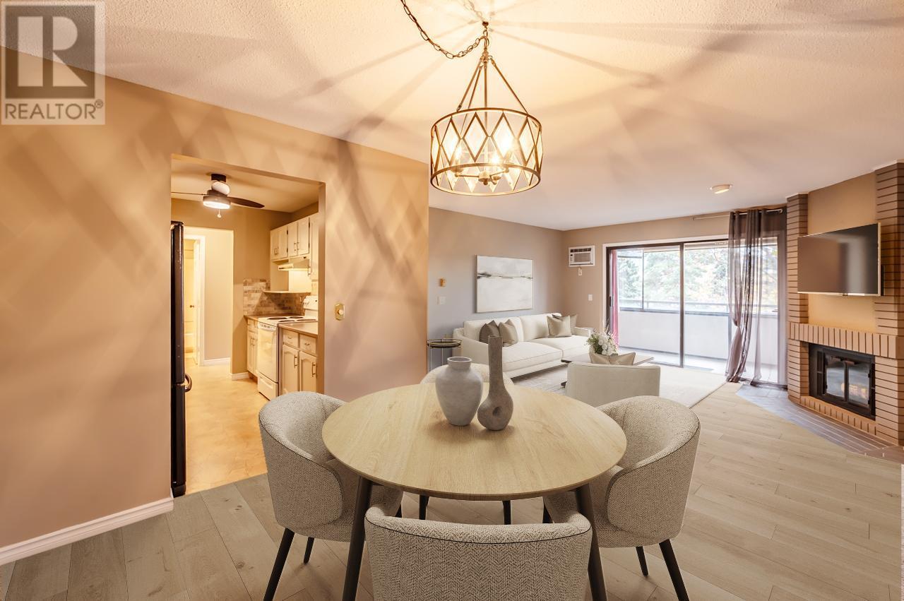 1490A GORDON Drive Unit# 305, #305